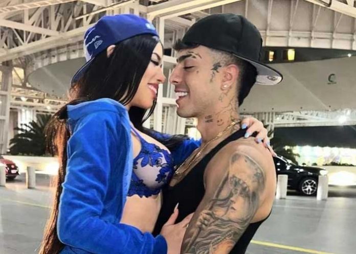 2 Foto: ¡Influencer vs. Reporteros en el Aeropuerto:! ¡Drama, Amores y Golpes! / Cortesía