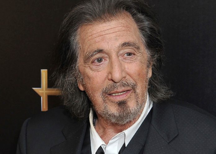 3 Al Pacino exige prueba de ADN porque piensa que no pude procrear a sus 83 años