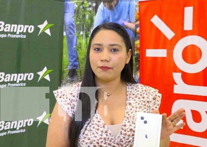 Foto: Campaña 'Reforesta y Gana con Forest' presenta a la primer ganadora de un celular/TN8