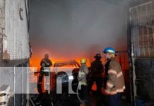 Dos viviendas son consumidas por un incendio en Monseñor Lezcano, Managua Dos viviendas son consumidas por un incendio en el Monseñor Lezcano en Managua