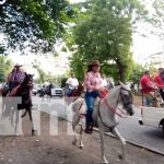 Alegre cabalgata en honor a Santa Ana en Ometepe