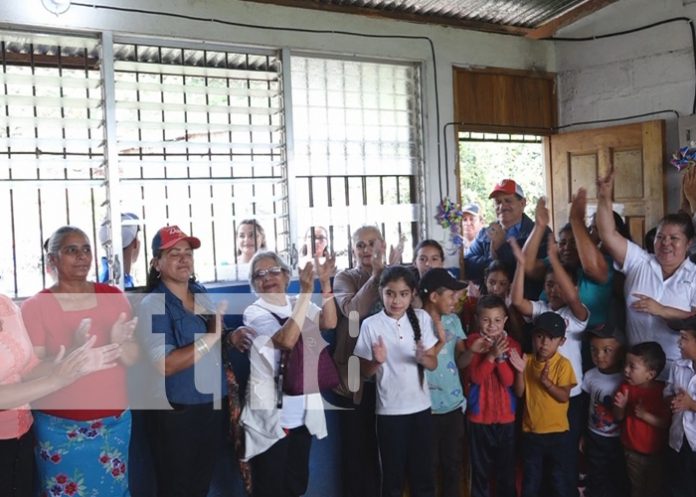 Foto: La luz eléctrica impulsa el desarrollo en Miraflor / TN8