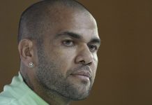 Dani Alves podría ser peligro de fuga