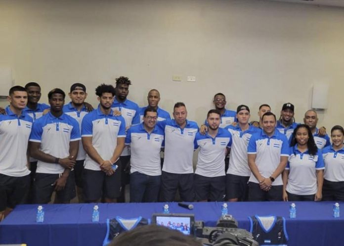 Selección de baloncesto a defender la casa