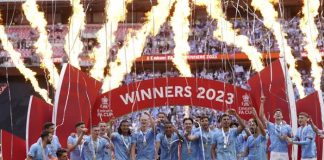 City cerca del triplete