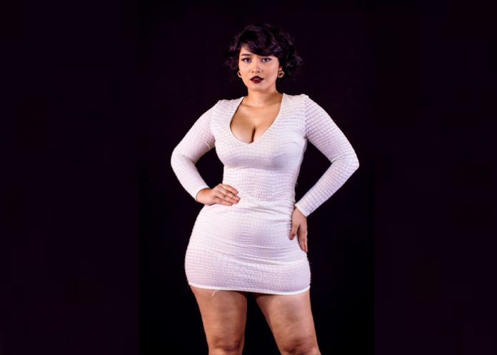 Foto: Marina Juárez, presentadora de Hoy Es Viernes en TN8