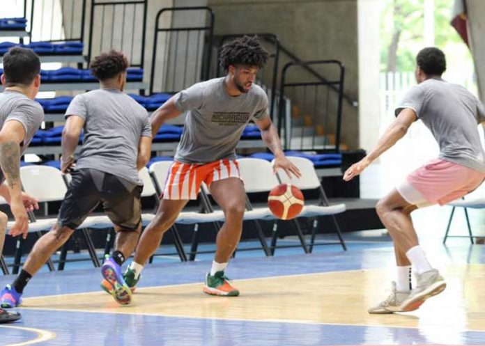 Norchad norchad, omier, baloncesto, miami, hurricane,