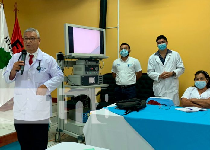 Salud1 Capacitan a personal de salud en buen manejo de instrumento de cirugía laparoscópica