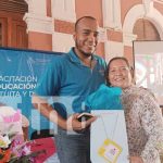 Foto:Gala en reconocimiento a docentes del Centro Técnico de Granada / TN8
