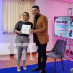 Realizan homenaje a docentes destacados en Nicaragua Foto:Realizan homenaje a docentes destacados en Nicaragua / TN8