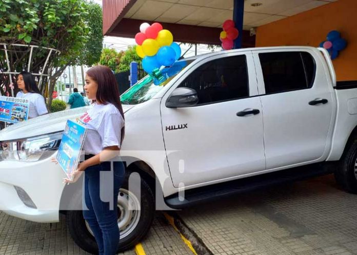 Foto: Grandes premios con Balotas de la Lotería Nacional / TN8
