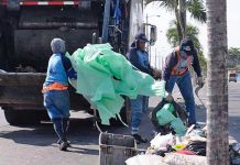 «Imperdonable» Bebé recién nacida es encontrada en bote de basura de Ecuador Bebé es abandonado en bote de basura de Ecuador