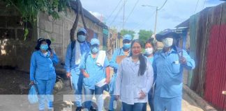 Foto: Aplicación de BTI en barrios de Managua / TN8
