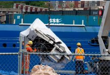 Días después de la implosión llegan a Canadá los restos del sumergible Titán