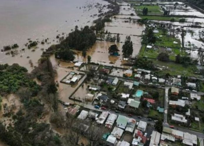 Muertos, desaparecidos y miles de evacuados por las peores lluvias en Chile