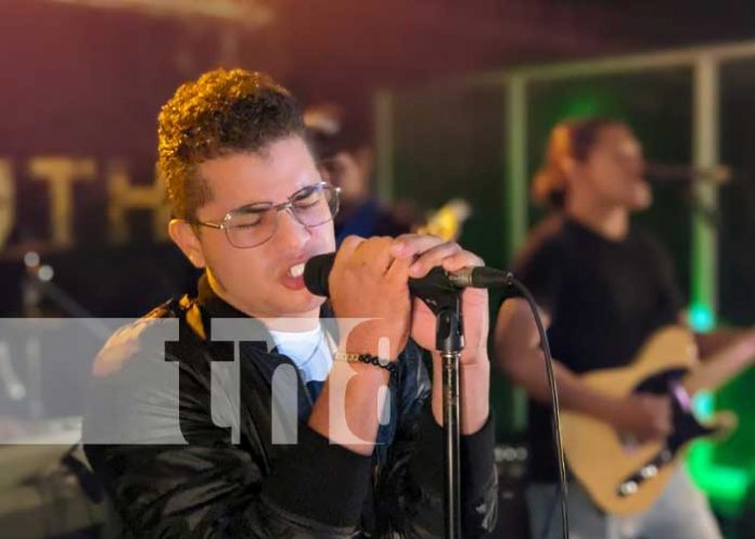 Foto: Atelier y Black Symphony en el Circuito Rock FM