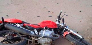 Nica muere en Costa Rica tras perder el equilibrio de su moto mientras jalaba una 'bici'