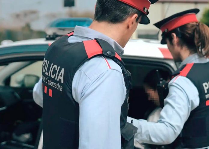 En España una despreciable mujer mató a su hija y ocultó el cadáver en una bolsa