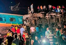 Choque de trenes en India deja 50 muertos y más de 500 heridos