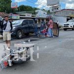 Choque entre moto y vendedor ambulante en Juigalpa, Chontales Foto: Choque entre moto y vendedor ambulante en Juigalpa, Chontales / TN8