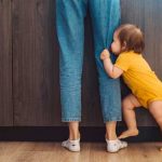 ¿Por qué los «chigüines» solo quieren estar bajo las faldas de la mamá? Mamitis: cuando los niños solo quieren estar con mamá