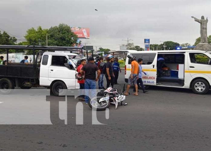 Foto: Accidente de tránsito en el sector de la Rotonda Cristo Rey, Managua / TN8