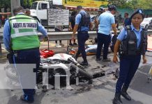 Atropellan a motorizado que se «lanzó» una roja en Managua Foto: Accidente de tránsito cerca del aeropuerto internacional en Managua / TN8
