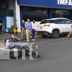 Colisión entre dos motocicletas deja una joven lesionada en Managua Foto: Accidente de tránsito en Managua / TN8