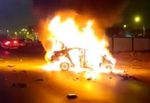 ¡No corrió largo! Muere calcinado tras chocar el carro que acababa de robar en Perú ¡No corrió largo! Muere calcinado tras chocar el carro que acababa de robar en Perú