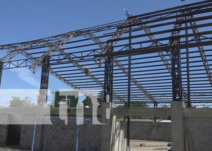 Foto: Polideportivo en Buenos Aires, Rivas, ya casi se termina / TN8