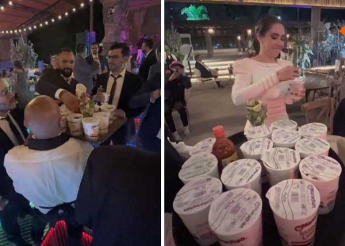 Dan sopa maruchan a sus invitados el día de su boda
