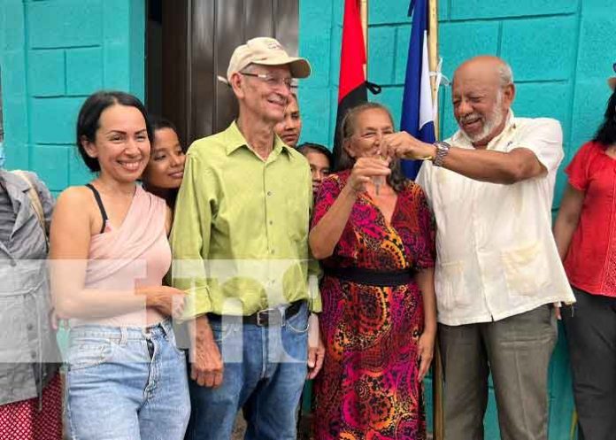 Alcaldía de Juigalpa entrega más viviendas de interés social a 3 familias