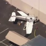 EE.UU. : Trágico accidente deja seis muertos al estrellarse una avioneta Cessna 172 que se estrelló cerca del aeropuerto de French Valley en Murrieta, California, el martes 4 de julio