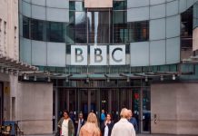 ¡Por pedólifo! BBC corre a presentador por pedir fotos sexuales