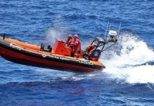Rescatistas de España localizan embarcación que podría transportar a 200 migrantes Rescatistas de España localizan embarcación con migrantes