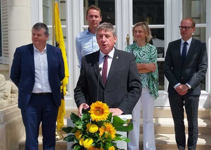 Foto: Gobierno promueve lazos en celebración en Flandes / Cortesía