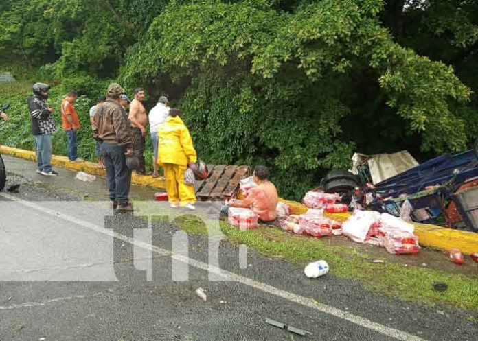 Brutal accidente en carretera Ticuantepe hacia La Concha deja cinco lesionados