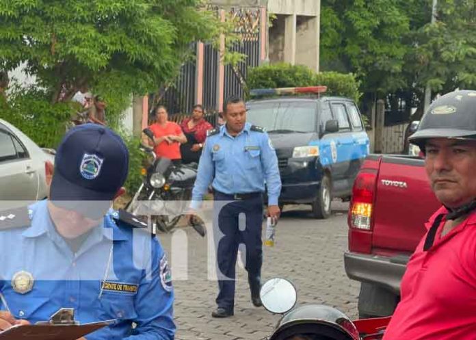 Foto: ¡Por dormilón! Camioneta le pasa las llantas por encima de su pie en Juigalpa / TN8