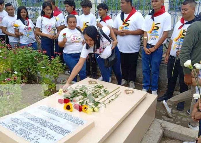 Foto: Juventud Sandinista rinde homenaje a Julio Buitrago / Cortesía