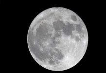 ¡Nuevo descubrimiento! Encuentran roca radiactiva en la Luna