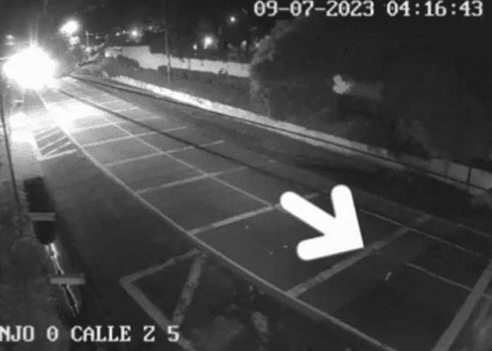 1 Aseguran que motociclista choca por culpa de un fantasma en Guatemala (Video)