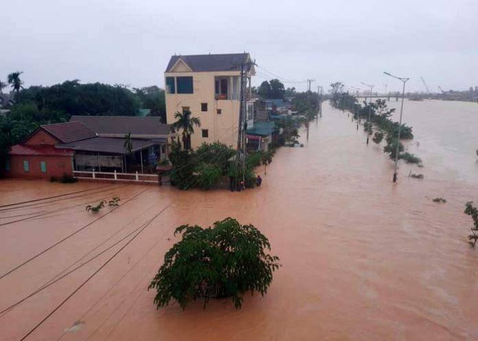 1 Más de 30 mil personas evacuadas en el norte de Vietnam por el tifón Talim