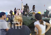 Familias visitan Plaza La Fe para conocer sobre los medios y armas que exhibe el Ejército de Nicaragua Familias visitan Plaza La Fe para conocer sobre los medios y armas que exhibe el Ejército de Nicaragua