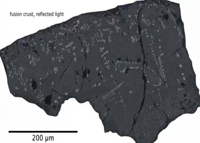 Expertos están asombrados del reingreso a la tierra del meteorito 