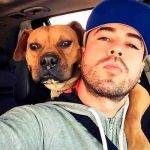 ¿Le ayudas? Hombre abre Onlyfans todo para ayudar a los perritos