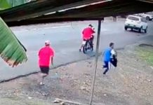Video: Un niño escapa de un asalto de sujetos en motocicleta Video: Un niño escapa de un asalto de sujetos en motocicleta