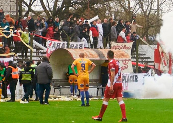 Violencia en el fútbol en Argentina: Deja a un hombre muerto por una bala