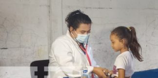 Foto: Atención médica gratuita y cercana en el mercado oriental de Managua / TN8