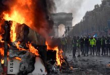 En Francia se registraron 81 incendios y 55 vehículos quemados por protestas En Francia se registraron 81 incendios y 55 vehículos quemados por protestas