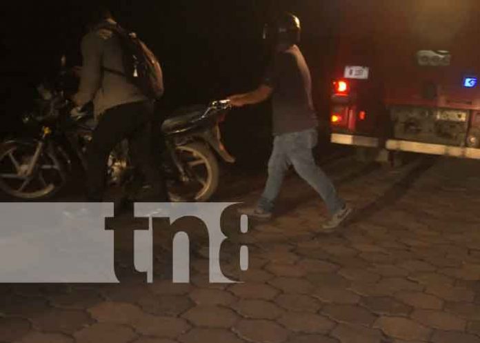 Foto: ¡Pobre Chanchito! Motociclista choca con hermoso “cerdo” en la Isla de Ometepe / TN8